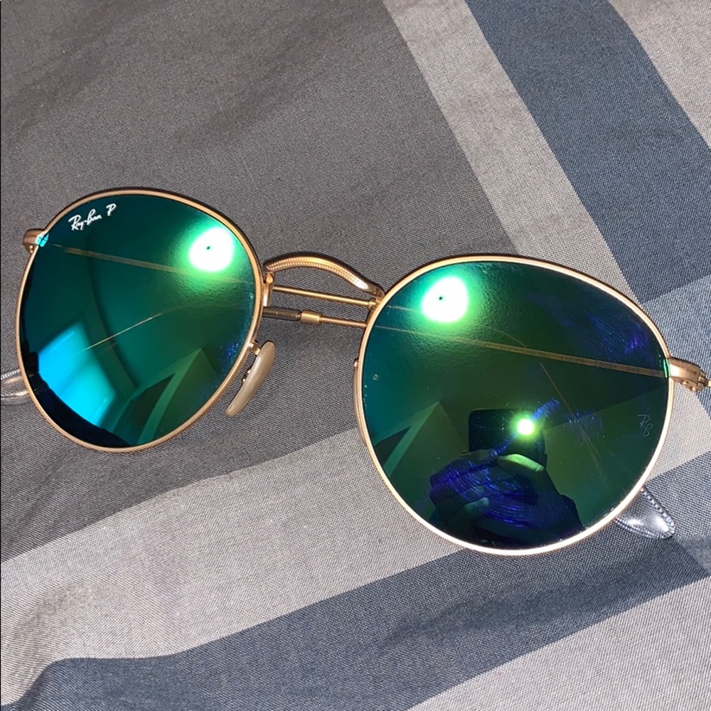 Round Polarized Raybans with green lenses